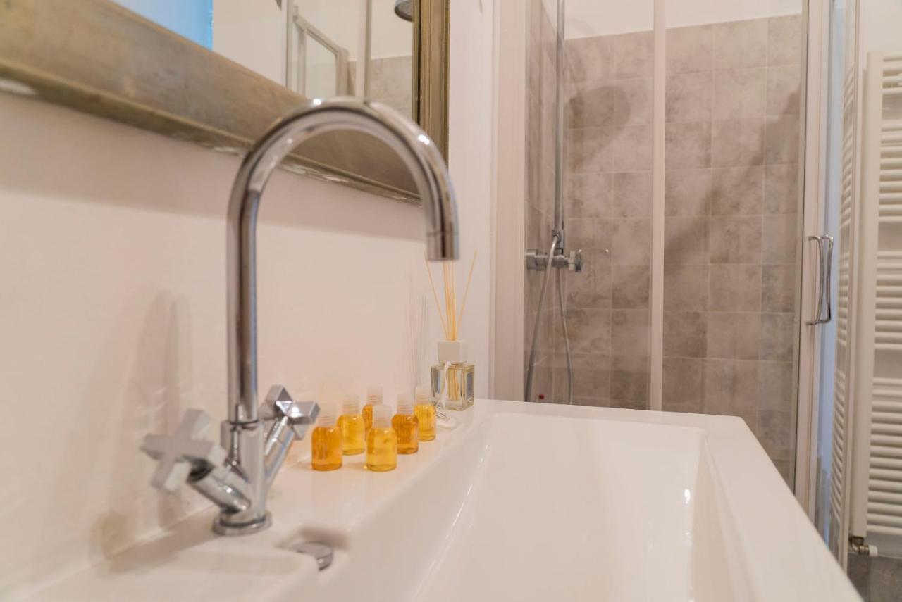 Trilocale Como Centro, Esclusivo 100 Mq Con 3 Balconi Ngoại thất bức ảnh